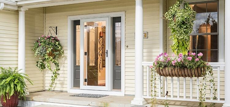 screen door installation in Gainesville